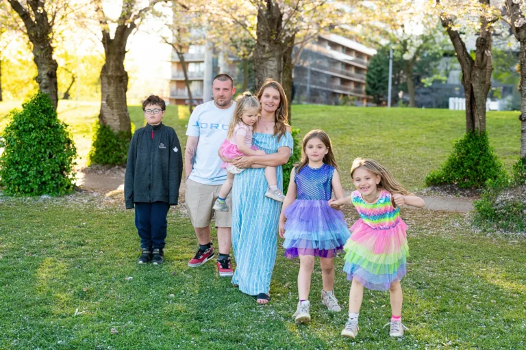 burlington hamilton spencer smith family portrait 16 - Family Portrait - Hamilton Wedding Photographer