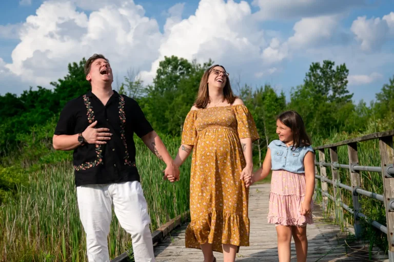 kerncliff park burlington hamilton family portrait photographer 16 - Family Portrait - Hamilton Wedding Photographer