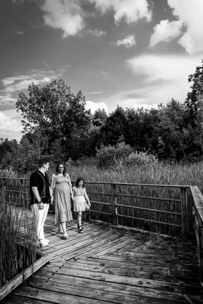 kerncliff park burlington hamilton family portrait photographer 17 - Family Portrait - Hamilton Wedding Photographer