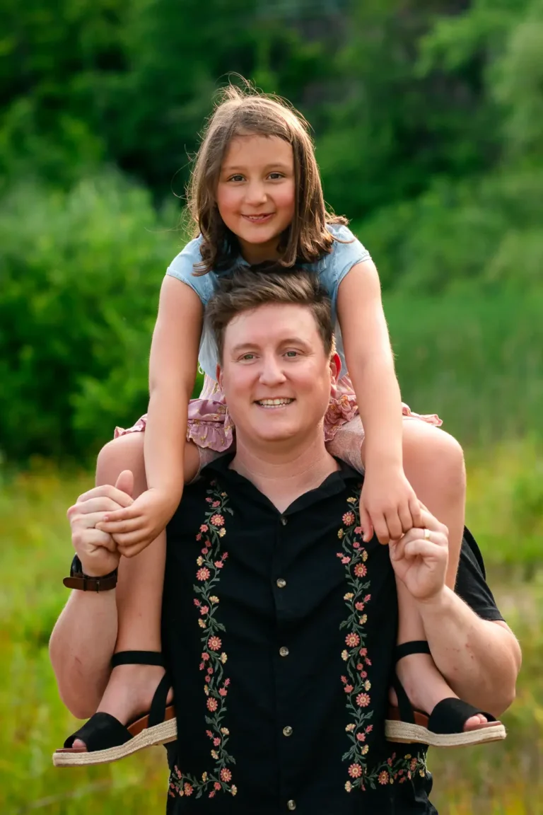 kerncliff park burlington hamilton family portrait photographer 39 - Family Portrait - Hamilton Wedding Photographer