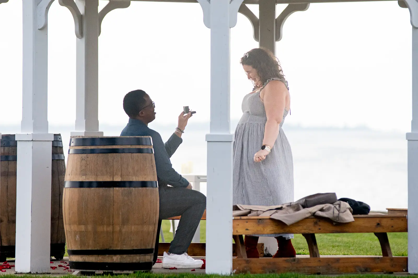 Niagara-on-the-Lake proposal photography at Konzelmann Estate Winery by the water