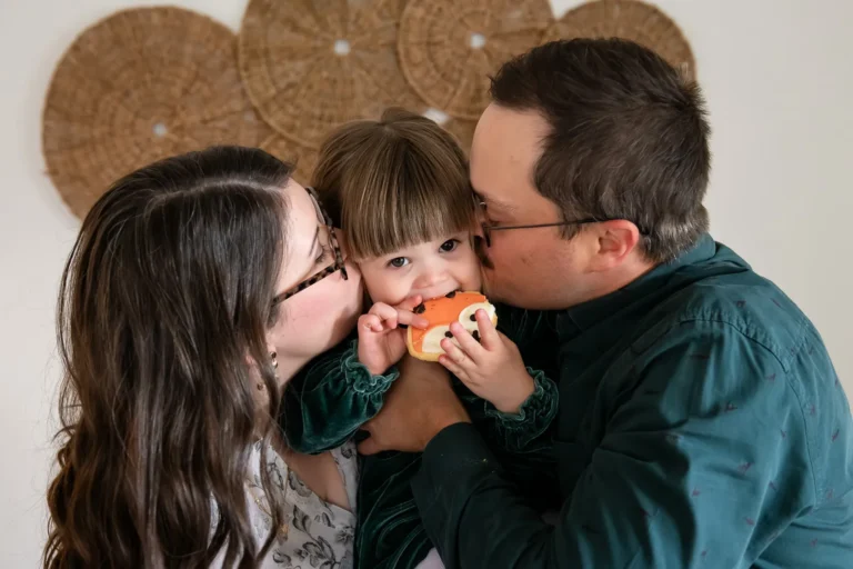 lauren baker family portrait 5 - Family Portrait - Hamilton Wedding Photographer