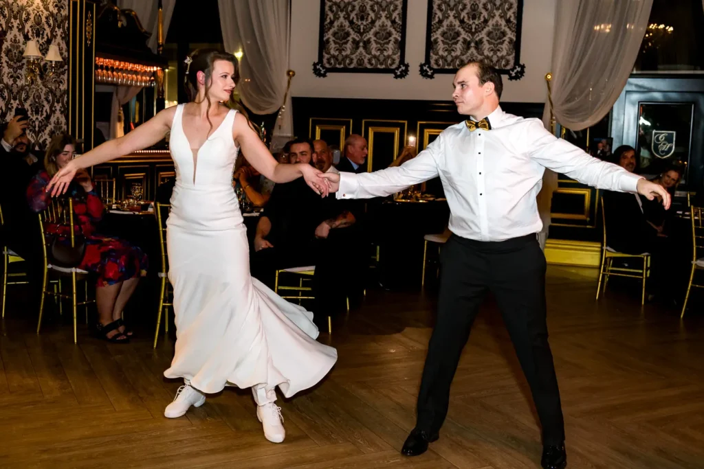 First dance wedding couple emotional moment Belle Vie