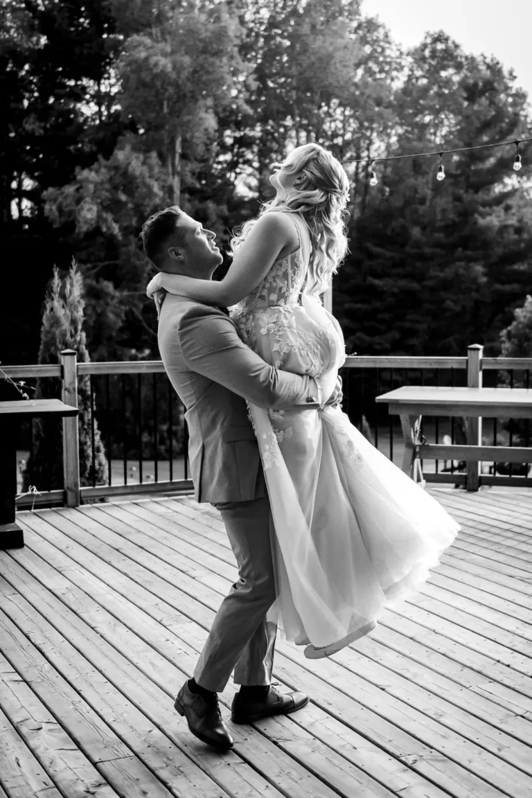 whispering-springs-wedding-grafton-glamping-131