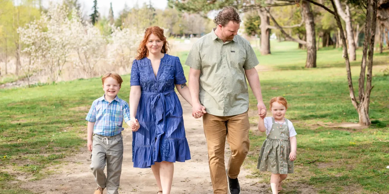 gage park hamilton family portrait 4 - Spring Family Portraits at Gage Park in Hamilton - Hamilton Wedding Photographer