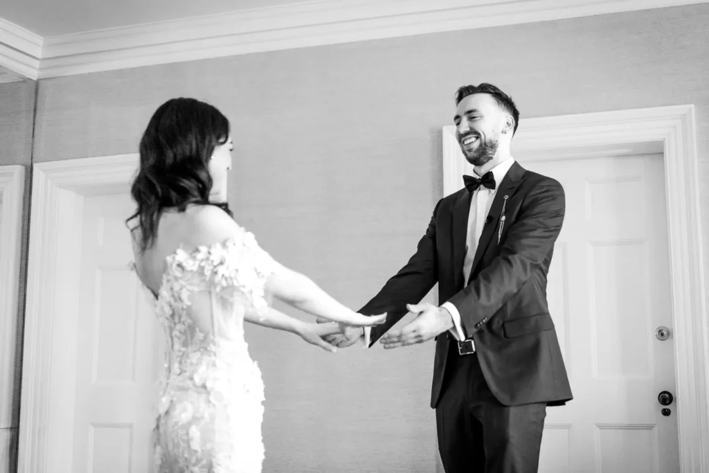 toronto graydon hall manor wedding 5 - Elegant Intimate Wedding at Graydon Hall Manor | Ester & Colin - Hamilton Wedding Photographer