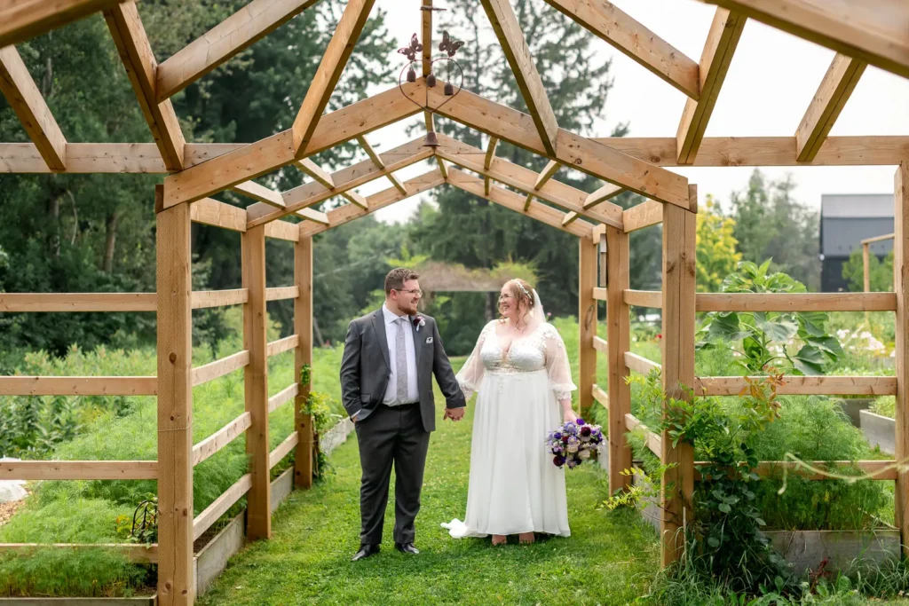 leah jonah fieldstone barn elora wedding 178 - Leah & Jonah's magical Fieldstone Barn Wedding in Elora - Hamilton Wedding Photographer